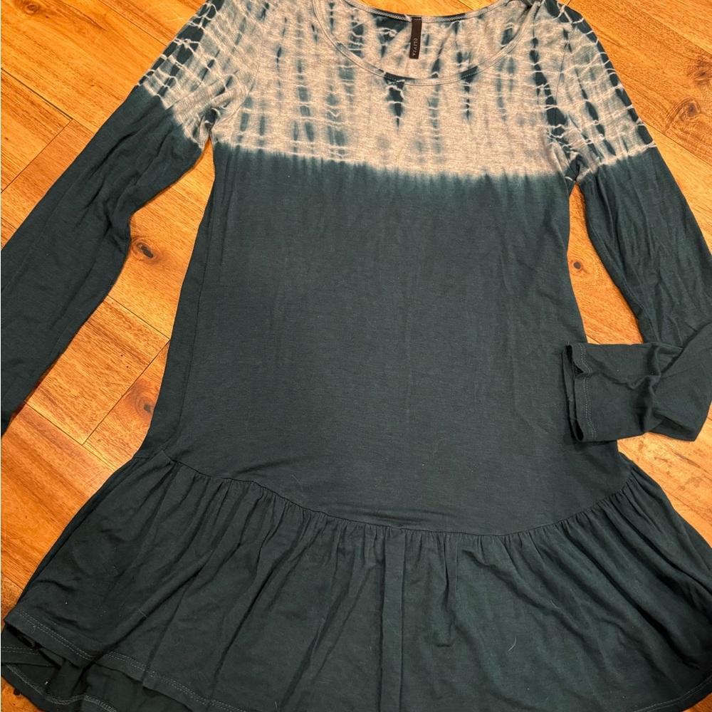 Olivia size medium cotton, long sleeve,‎ roughly tie-dye shirt - Picture 2 of 3